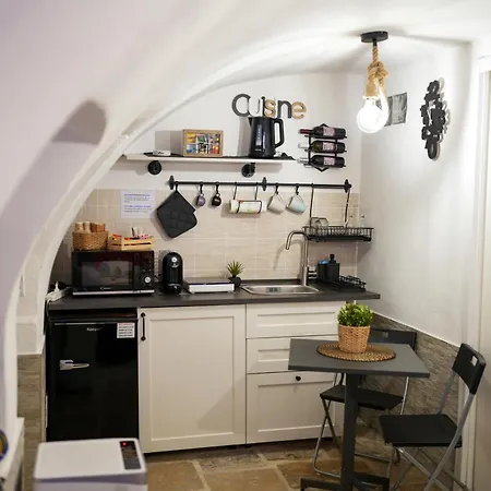 Apartment Cantovi *